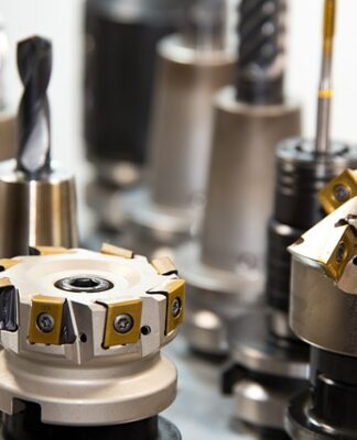 Czy każdy frez pasuje do każdej frezarki?