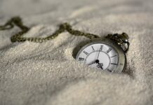 Ile czasu trzeba trzymać aceton na hybrydach? Ile czasu trzeba trzymać aceton na hybrydach?