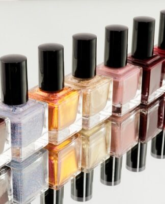 Czy paznokcie muszą odpocząć od żelu?